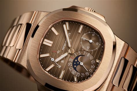 Patek Philippe Nautilus 5712 Rose Gold 5712/1R Price, Specs, M.